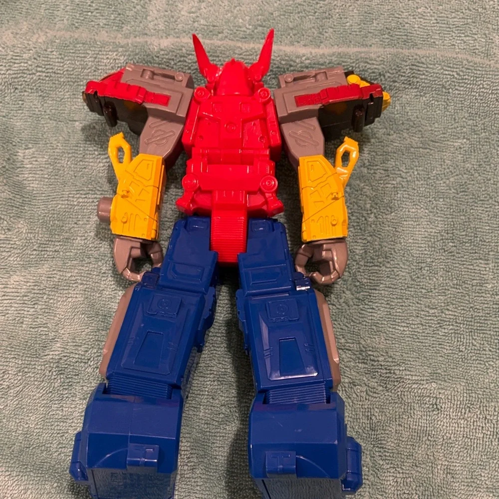 Power Ranger Blue and Red Action Figure - Picture 2 of 4